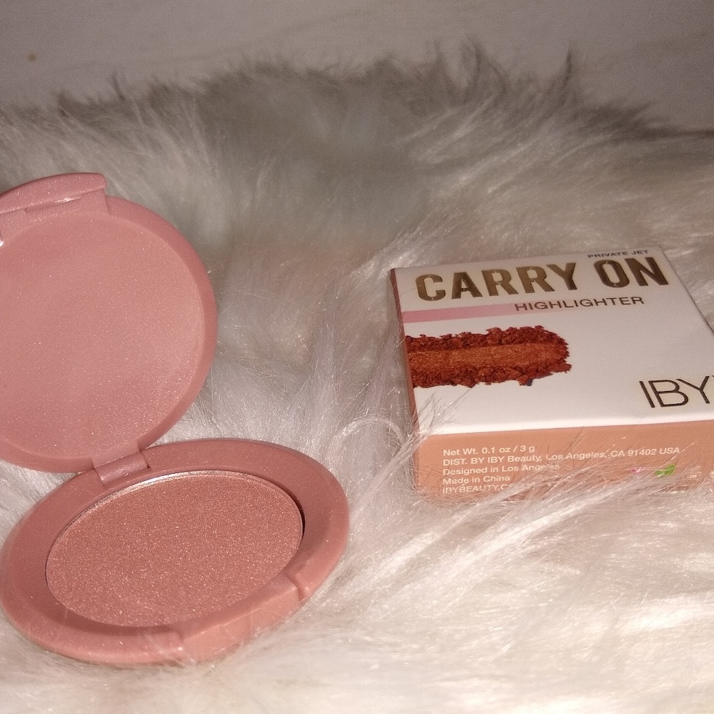 ☀️5/$15☀️ IBY Carry On Highlighter